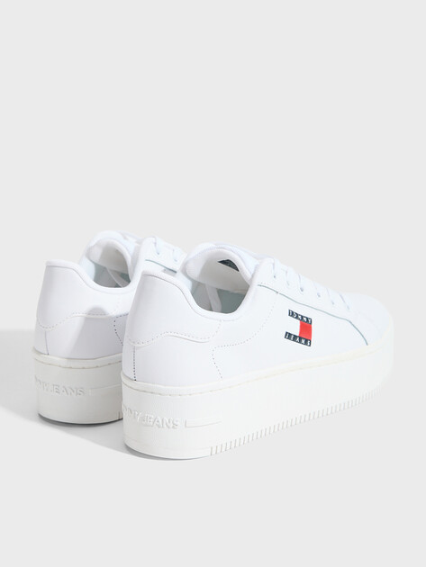 Женские кеды TOMMY JEANS TJW FLATFORM SNEAKER, Артикул EN0EN02932, белый | 5064061. Ракурс 5
