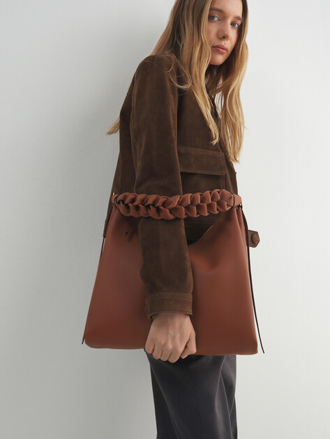 Женская сумка  COCCINELLE HANDBAG DOUBLE GRAINY LEATHER, Артикул E1 M50 13 02 01, коричневый | 5065069. Ракурс 5