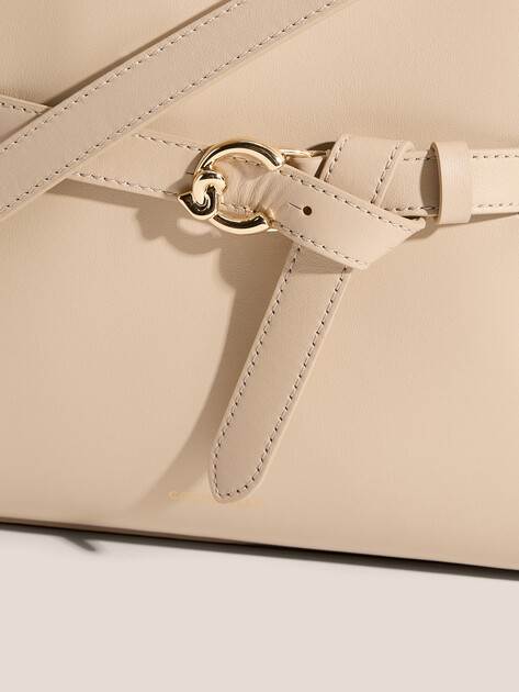 Женский тоут COCCINELLE HANDBAG SMOOTH LEATHER / NOIR, Артикул E1 TLA 18 04 01, светло-бежевый | 5065661. Ракурс 2