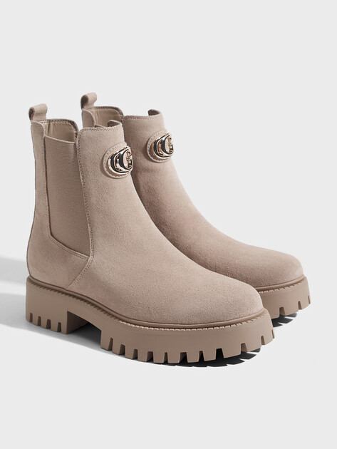 Женские челси GUESS FIDA2, Артикул FLTF2DSUE10, серо-бежевый | 5067801. Ракурс 2