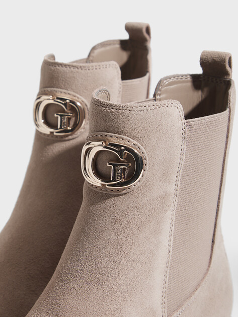 Женские челси GUESS FIDA2, Артикул FLTF2DSUE10, серо-бежевый | 5067801. Ракурс 3