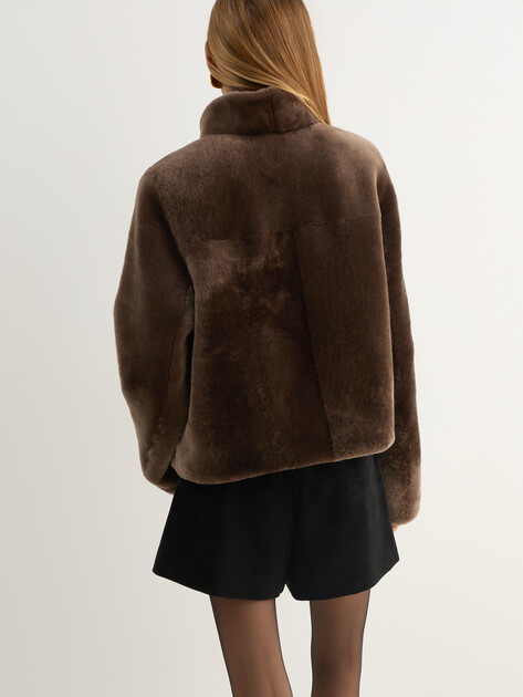 Женская шуба  MAISON DAVID, Артикул CATARINA_STR, пыльно-коричневый | 5074076. Ракурс 4