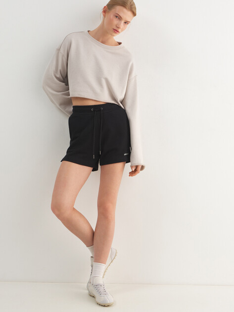 Женские шорты GUESS JEANS GJ REG EMBRO SHORTS, Артикул W5GD0OK68I4, черный | 5090214. Ракурс 5