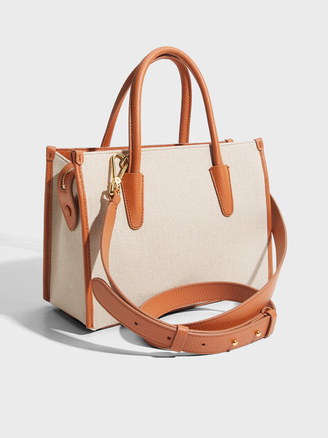 Женский тоут COCCINELLE HANDBAG CANVAS FABR./GRAINED L, Артикул E1 UAL 18 01 01, светло-бежевый | 5092666. Ракурс 3 Женский тоут COCCINELLE HANDBAG CANVAS FABR./GRAINED L, Артикул E1 UAL 18 01 01, светло-бежевый | 5092666. Ракурс 3