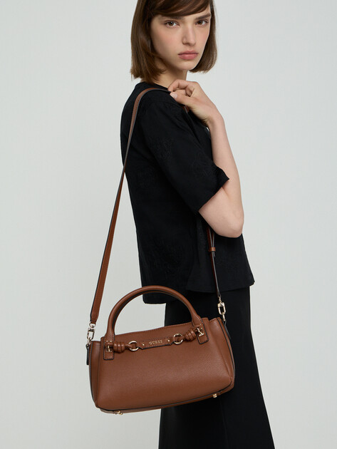 Женский тоут GUESS CAMELIA 3 COMP SATCHEL, Артикул HWBG9742060, светло-коричневый | 5094243. Ракурс 5