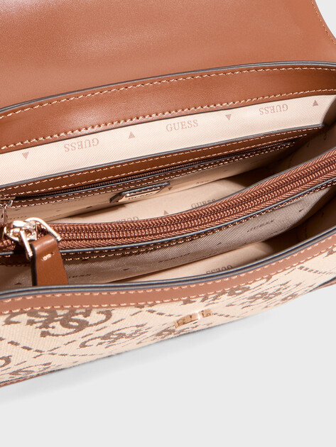 Женская сумка  GUESS AUDREY LOGO CNVRTBL XBDY FLAP, Артикул HWJG9755210, темно-бежевый | 5094326. Ракурс 4