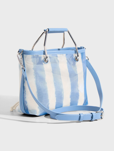 Женская сумка KARL LAGERFELD, Артикул B2W30074(K), голубой | 5099418. Ракурс 3 Женская сумка KARL LAGERFELD, Артикул B2W30074(K), голубой | 5099418. Ракурс 3