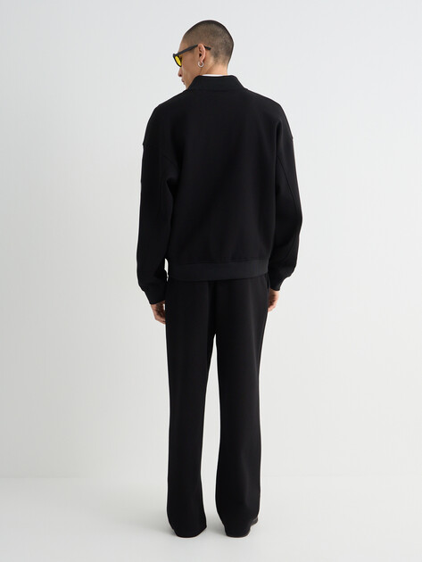 Мужские брюки GUESS STRAIGHT LEG LOGO PATCH PANTS, Артикул M6RB52KD271, черный | 5153477. Ракурс 4