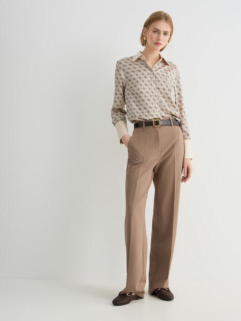 Женские прямые брюки GUESS NAUSICA WIDE LEG PANT, Артикул W6RB02WH9Y2, коричнево-бежевый | 5157189. Ракурс 2 Женские прямые брюки GUESS NAUSICA WIDE LEG PANT, Артикул W6RB02WH9Y2, коричнево-бежевый | 5157189. Ракурс 2