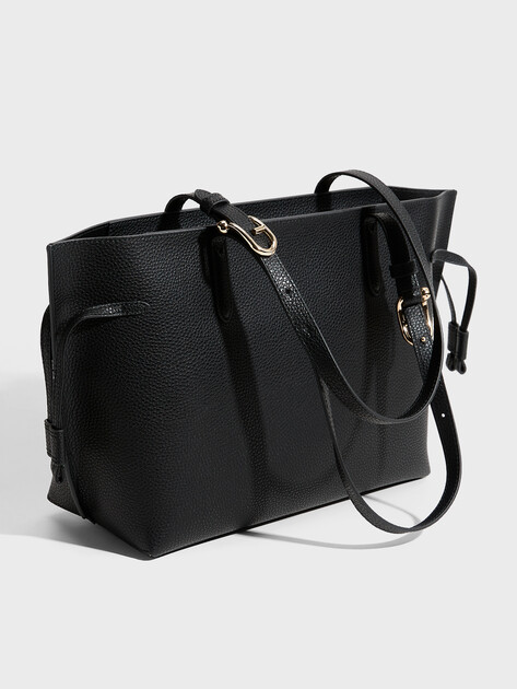 Женский тоут FURLA, Артикул FURLA AVA M TOTE W/ZIP, черный | 5199942. Ракурс 3