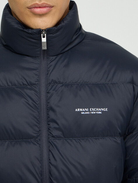 Мужской пуховик ARMANI EXCHANGE DOWN JACKET, Артикул XM001575, темно-синий | 5202800. Ракурс 3