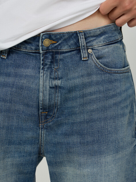 Мужские шорты GUESS RODEO SHORT, Артикул M6GD27D0777, темно-синий | 5210539. Ракурс 4