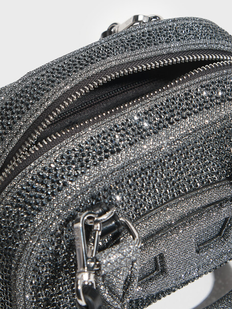 Женская сумка DIESEL 1DR DOME CROSSBODY, Артикул X10369, серебряный | 5212717. Ракурс 4 Женская сумка DIESEL 1DR DOME CROSSBODY, Артикул X10369, серебряный | 5212717. Ракурс 4