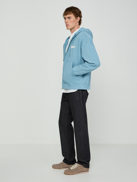 Мужская толстовка GUESS JEANS GJ BOXY CROPPED ZIP UP HOODIE, Артикул M6GQB6KCPR1, серовато-голубой | 5212803. Ракурс 2