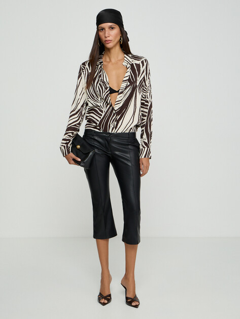 Женская блузка GUESS LS BASTIENNE SHIRT, Артикул W6GH52W1975, анималистичный принт | 5215582. Ракурс 5 Женская блузка GUESS LS BASTIENNE SHIRT, Артикул W6GH52W1975, анималистичный принт | 5215582. Ракурс 5
