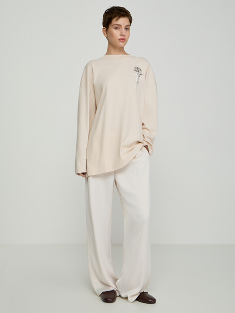 Женский лонгслив GUESS LS CN FLOWER MAXI TEE, Артикул W6GI43K3610, молочно-бежевый | 5215662. Ракурс 5