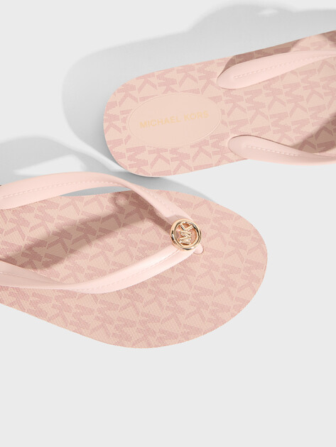 Женские вьетнамки MICHAEL KORS POSIE FLIP FLOP, Артикул 40S6PSFA2Q(K), светло-розовый | 5225597. Ракурс 3