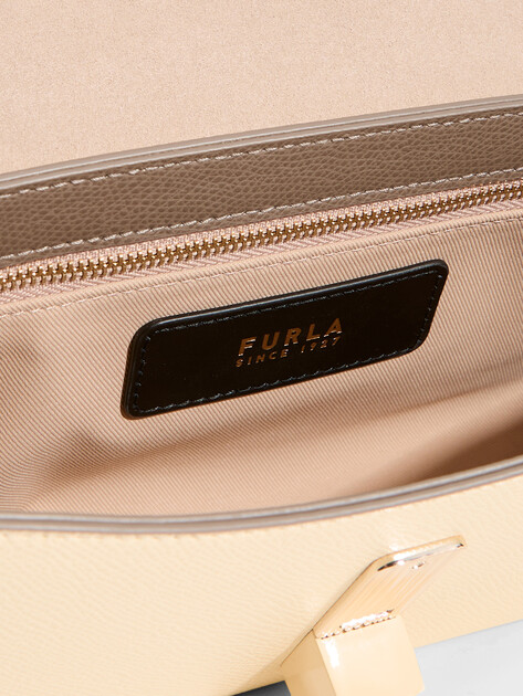 Женская сумка через плечо кросс-боди FURLA, Артикул FURLA IRIDE S CROSSBODY, сливочный | 5234435. Ракурс 4