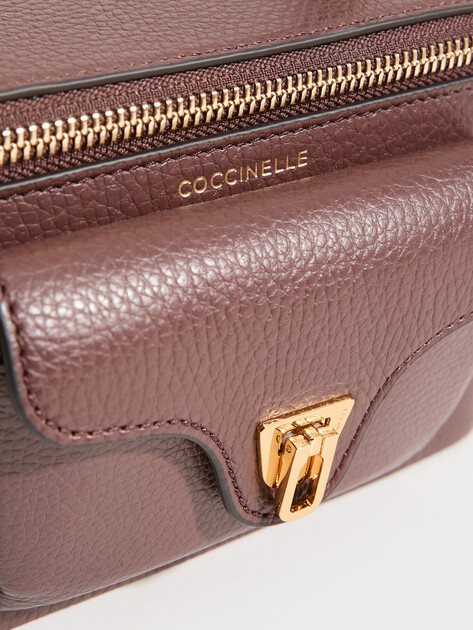 Женская сумка  COCCINELLE MINI BAG GRAINED LEATHER, Артикул E5 TFK 55 01 01, каштановый | 5238694. Ракурс 2