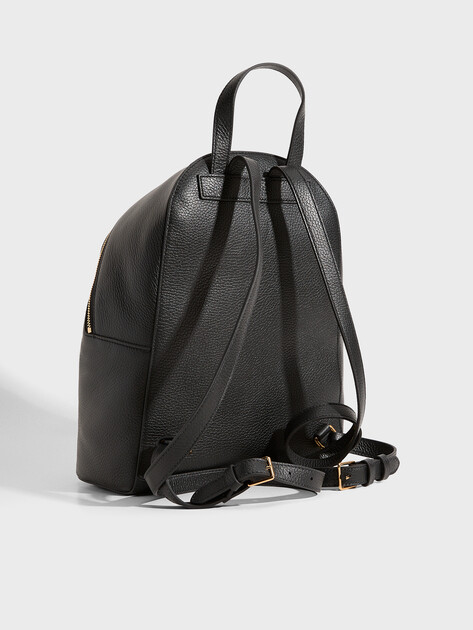 Женский рюкзак COCCINELLE HANDBAG GRAINED LEATHER, Артикул E1 TFK 14 02 01, черный | 5239186. Ракурс 3