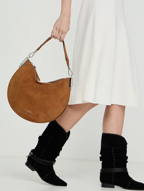 Женская сумка  COCCINELLE HANDBAG SUEDE LEATHER, Артикул E1 QKG 13 02 01, светло-коричневый | 5242959. Ракурс 5