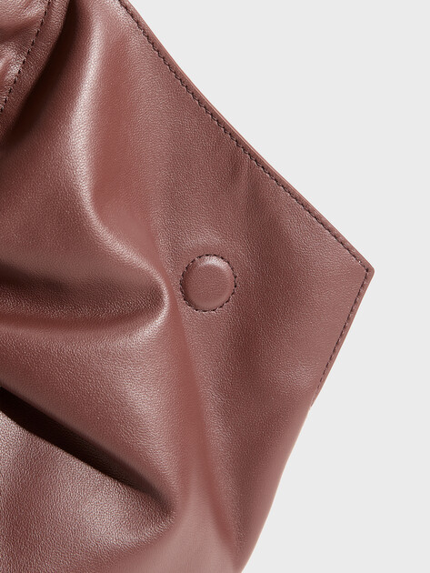 Женская сумка  COCCINELLE HANDBAG SMOOTH LEATHER, Артикул E1 U5F 11 02 01, розовато-коричневый | 5242994. Ракурс 2