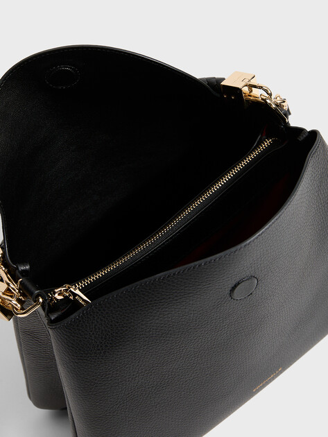 Женская сумка  COCCINELLE HANDBAG GRAINED LEATHER, Артикул E1 VCK 18 01 01, черный | 5243020. Ракурс 4