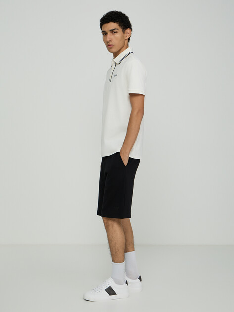 Мужские шорты GUESS REGULAR LEG BASIC SHORT, Артикул M6GD12K3020, черный | 5255620. Ракурс 2 Мужские шорты GUESS REGULAR LEG BASIC SHORT, Артикул M6GD12K3020, черный | 5255620. Ракурс 2