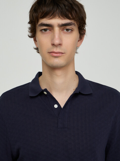 Мужское поло GUESS SS LUXE JACQAURD POLO, Артикул M6GP15K3083, темно-синий | 5256194. Ракурс 5