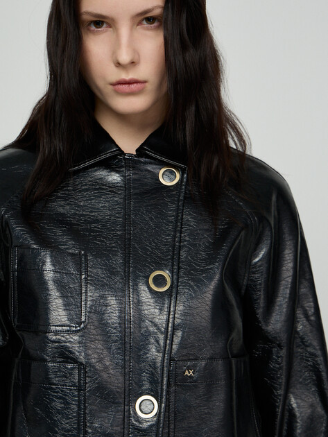 Женская куртка ARMANI EXCHANGE Blouson Vinile Lucido Effetto bagnato, Артикул XW001811, черный | 5258765. Ракурс 5 Женская куртка ARMANI EXCHANGE Blouson Vinile Lucido Effetto bagnato, Артикул XW001811, черный | 5258765. Ракурс 5