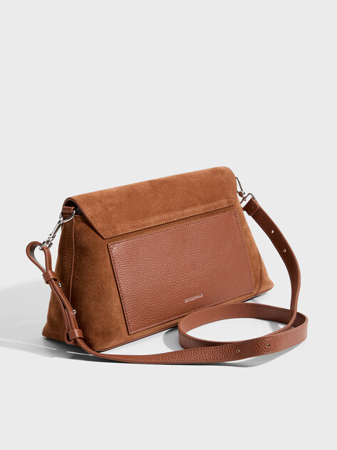 Женская сумка  COCCINELLE HANDBAG SUEDE LEATHER, Артикул E1 TOC 12 01 01, коричневый | 5293747. Ракурс 3