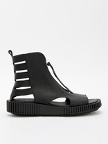 ARCHE IXOALY черный