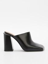 ASH ANGIE черный