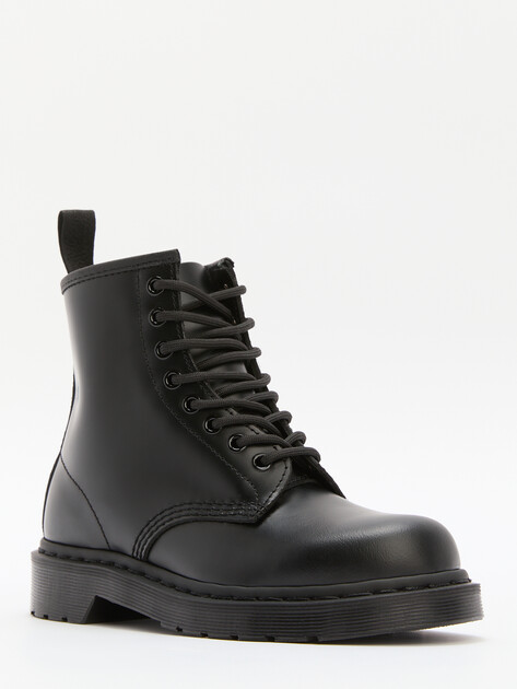 Ботинки DR. MARTENS 1460 MONO SMOOTH Hf, Артикул 14353001, черный | 2413771. Ракурс 1 Ботинки DR. MARTENS 1460 MONO SMOOTH Hf, Артикул 14353001, черный | 2413771. Ракурс 1