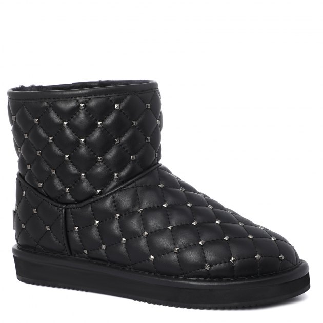 Ugg diamond 2025 quilted boots