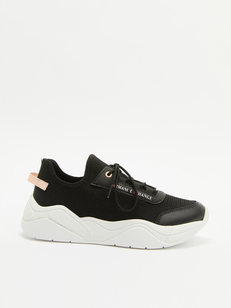 Женские кроссовки ARMANI EXCHANGE CHER, Артикул XDX151, черный | 3885001. Ракурс 1