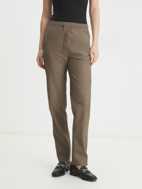 Женские прямые брюки  CALZETTI NICOLE, Артикул NICOLE, серо-коричневый | 4000096. Ракурс 1