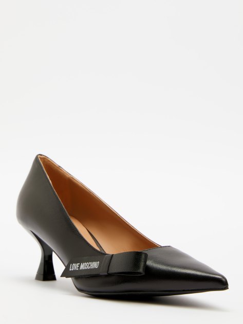 Moschino flats sale