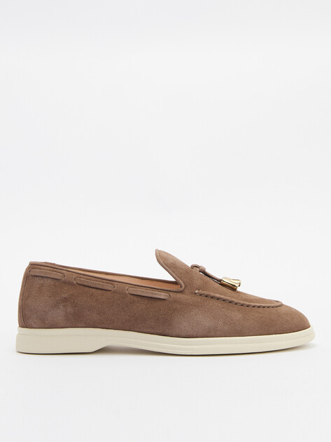 Женские лоферы GUESS ARYA, Артикул FLTARASUE14, серо-коричневый | 4097292. Ракурс 1