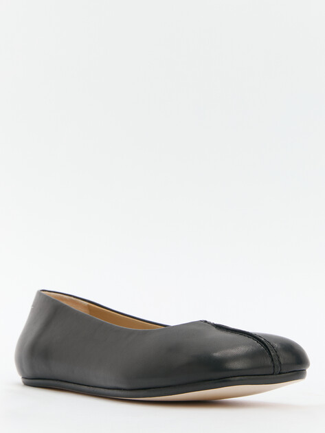 Балетки MM6 MAISON MARGIELA, Артикул S59WZ0097, черный | 4122764. Ракурс 1