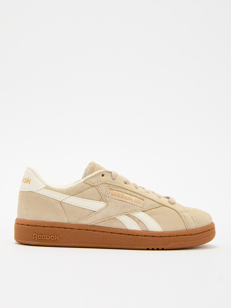 Женские кеды REEBOK CLUB C GROUNDS UK, Артикул CLUB C GROUNDS UK, серо-бежевый | 4123695. Ракурс 1