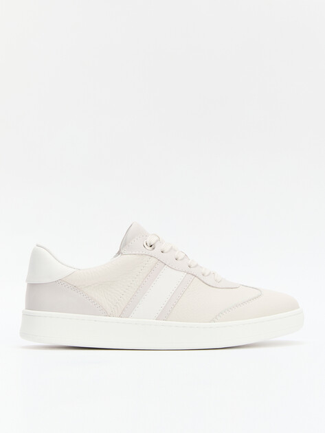 Женские кеды MAISON DAVID, Артикул TM3075F-16, молочно-белый | 4250674. Ракурс 1