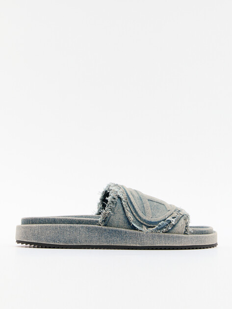 Шлепанцы из денима DIESEL SA-SLIDE D OVAL, Артикул Y03356, серо-голубой | 4278627. Ракурс 1