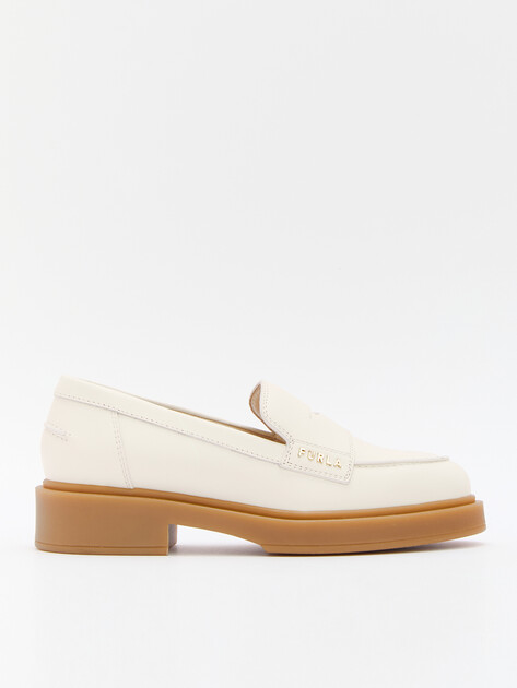 Женские лоферы FURLA FURLA LEGACY LOAFER, Артикул YJ29FLG, молочно-белый | 4291931. Ракурс 1