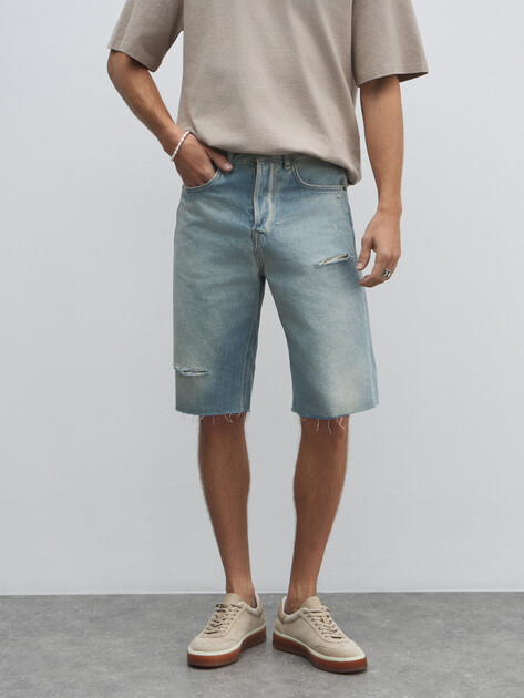 Мужские шорты из денима PEPE JEANS BERMUDA SHORT TINT, Артикул PM801171, голубой | 4316248. Ракурс 1