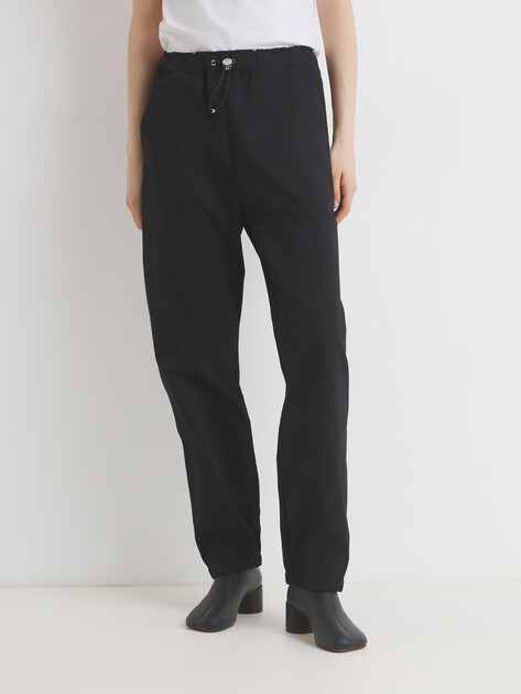 Женские прямые брюки MO5CH1NO JEANS HIKING, Артикул 0303 SS25, черный | 4359950. Ракурс 1 Женские прямые брюки MO5CH1NO JEANS HIKING, Артикул 0303 SS25, черный | 4359950. Ракурс 1