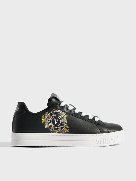 Женские кеды VERSACE JEANS COUTURE COURT 88, Артикул 78VA3SK3, черный | 4458900. Ракурс 1