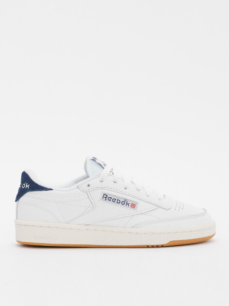 Женские кеды REEBOK CLUB C 85 VINTAGE, Артикул CLUB C 85 VINTAGE, белый | 4493236. Ракурс 1