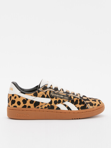 Женские кеды REEBOK CLUB C GROUNDS UK, Артикул CLUB C GROUNDS UK, леопардовый принт | 4493683. Ракурс 1