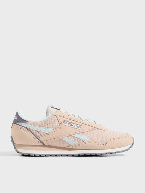 Женские кроссовки REEBOK CLASSIC AZ, Артикул CLASSIC AZ, светло-бежевый | 4494390. Ракурс 1